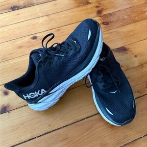 Hoka One One Clifton 8 size 8B women’s